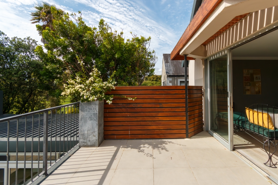 4 Bedroom Property for Sale in Greenways Golf Estate Western Cape